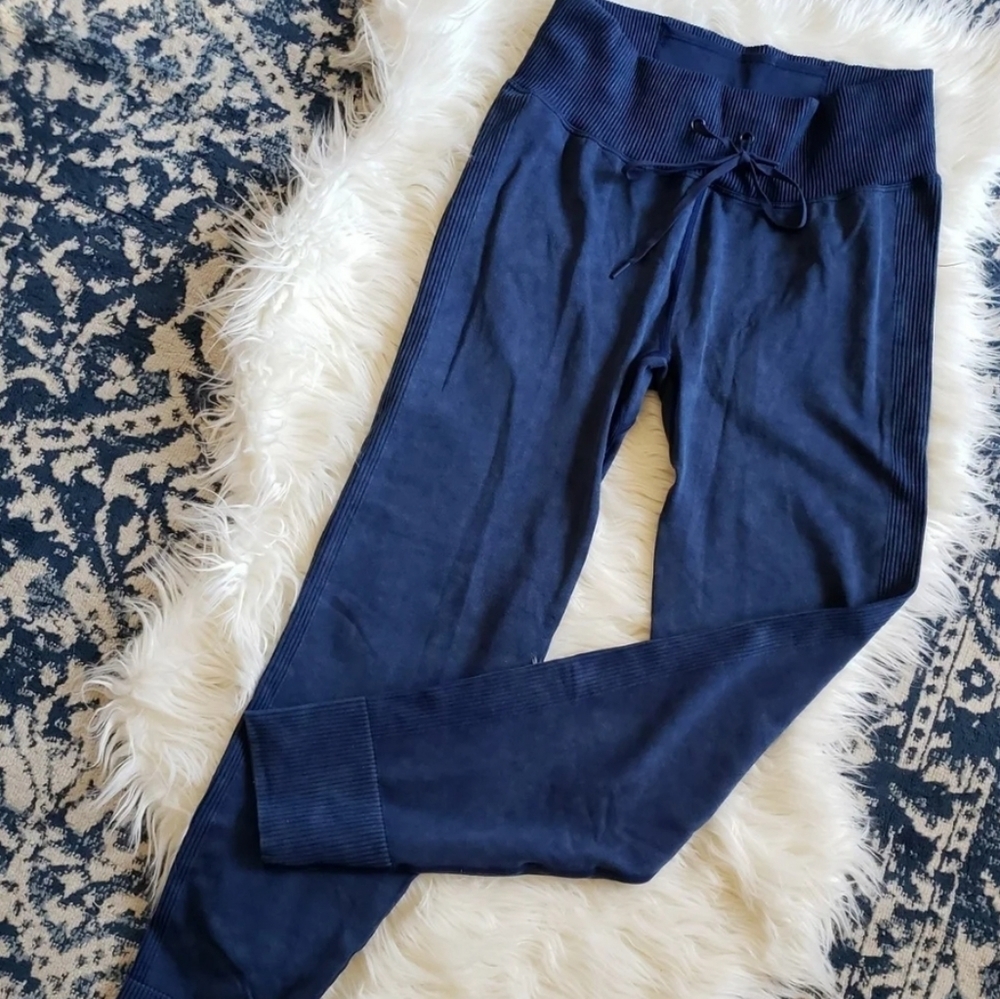 PINK Victoria Secret Leggings
